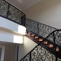 aj-contracting-gallery-stairs-rails-img3